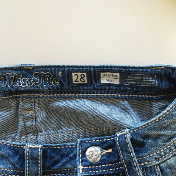 Miss Me High Rise Jean Skirt Southwestern Embroidered Aztec Cotton Denim Size 28 - Picture 9 of 15